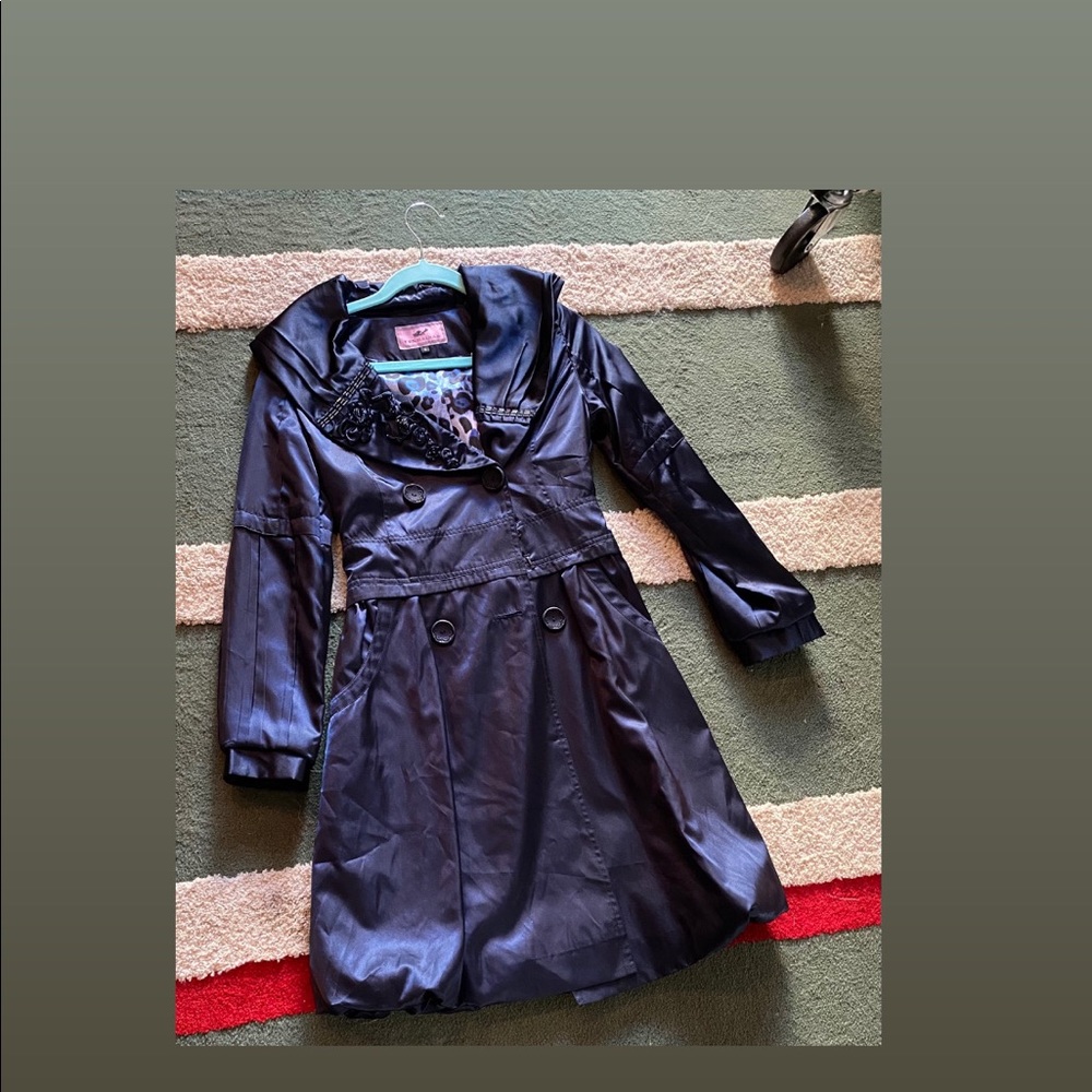 Yen Meinar cocktail coat